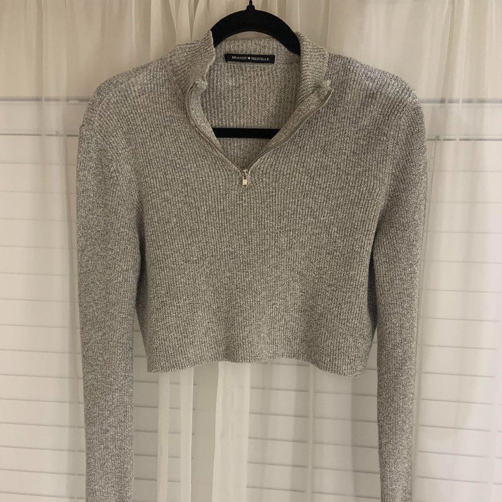 Brandy Melville cropped sweater Brandy Melville